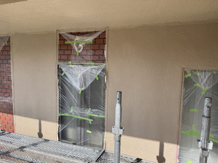 上塗り1回目完了