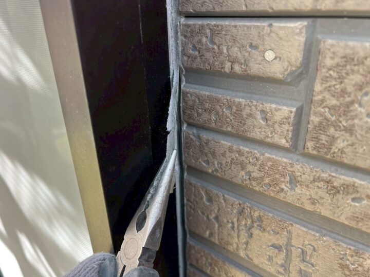 既存シール撤去